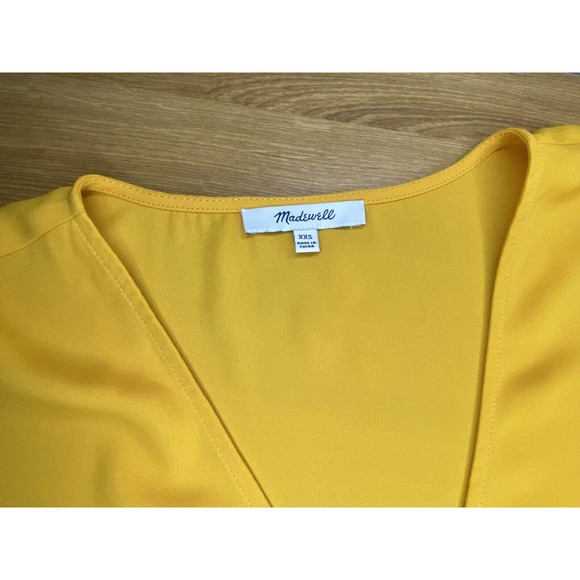 Madewell Shirt Women's Size XXS Novel Tie-Front V-neck Top Color Yellow Mustard - Picture 8 of 8